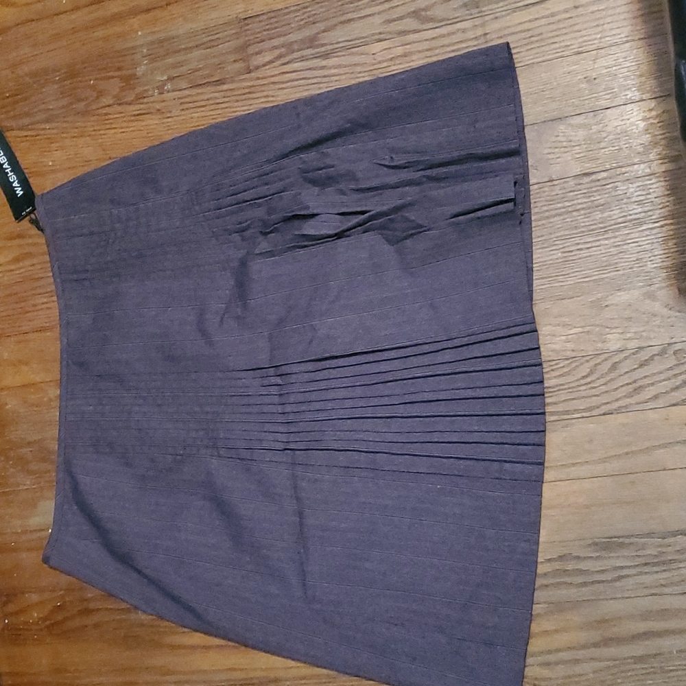 7 pair of women business skirts
